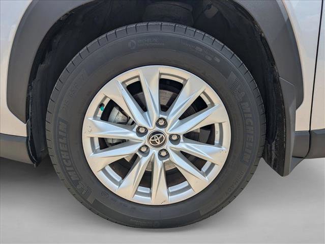 Used 2023 Toyota Corolla Cross LE FWD image 19