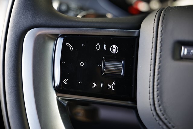New 2025 Land Rover Range Rover Long Wheelbase SE image 41