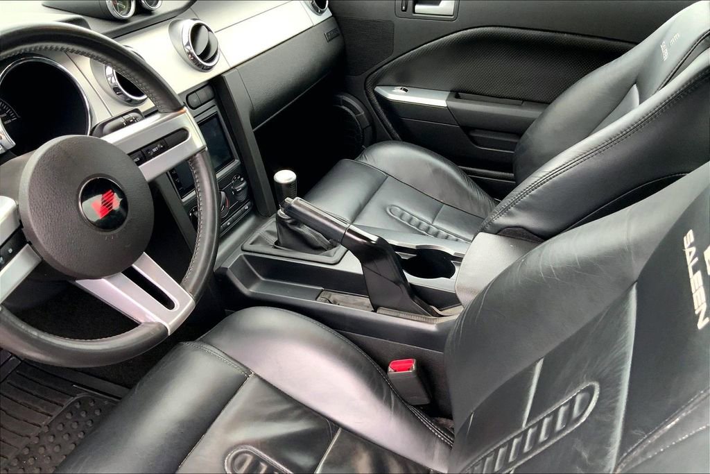 Used 2006 Ford Mustang GT RWD image 16