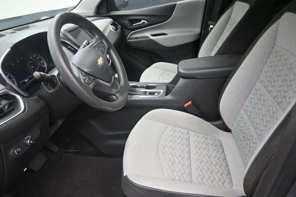 Used 2023 Chevrolet Equinox LS FWD image 12