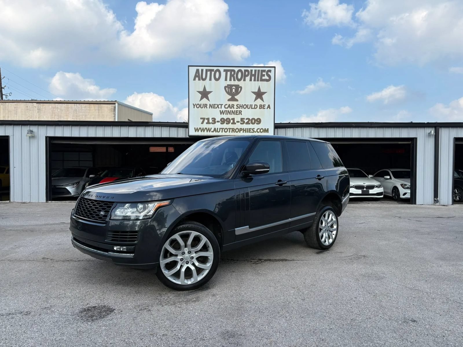 Used 2016 Land Rover Range Rover HSE AWD/4WD image 1