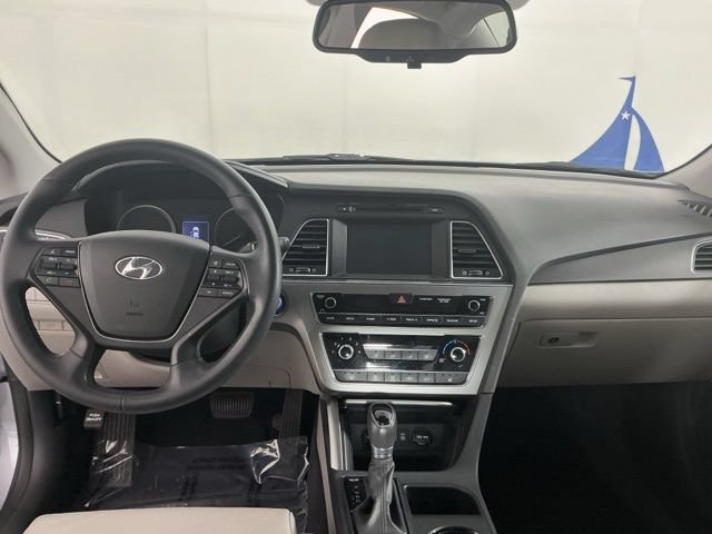 Used 2016 Hyundai Sonata Sport w/ Option Group 1V FWD image 35