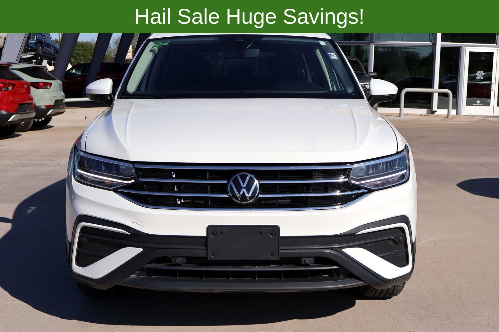 Used 2024 Volkswagen Tiguan SE FWD image 3