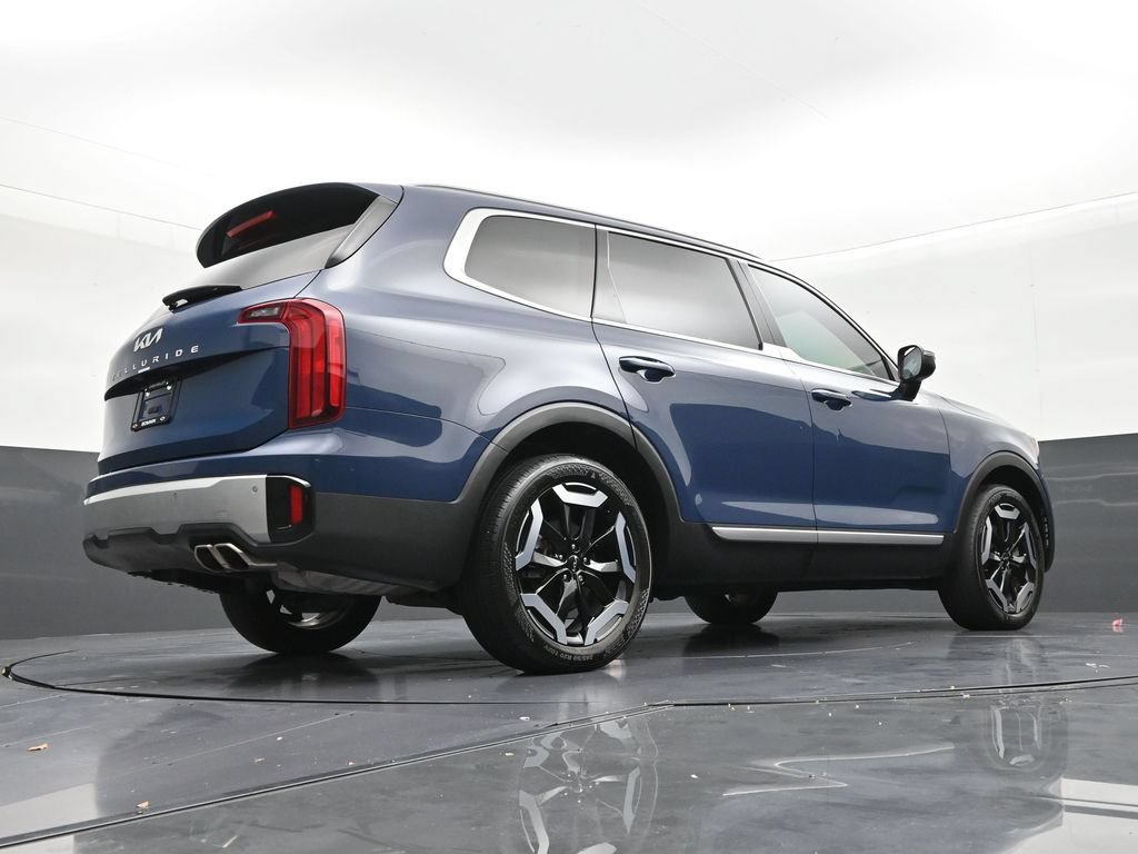 Used 2024 Kia Telluride S FWD image 24