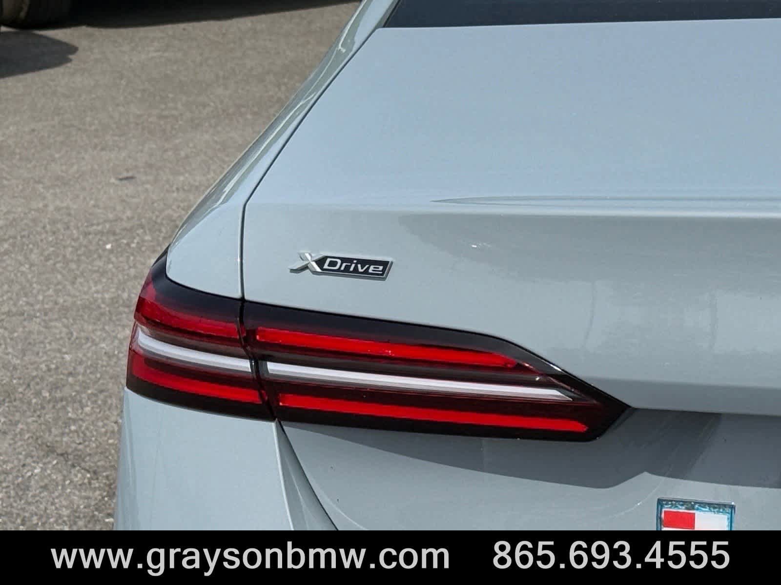 Used 2026 BMW 530i xDrive AWD/4WD image 9