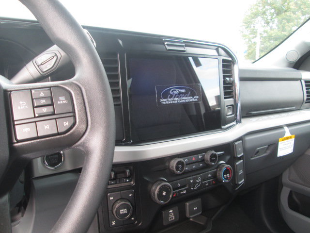 New 2027 Ford F250 XLT w/ XLT Premium Package AWD/4WD image 9