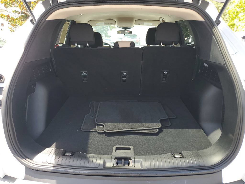 Used 2020 Ford Escape SE Sport FWD image 10