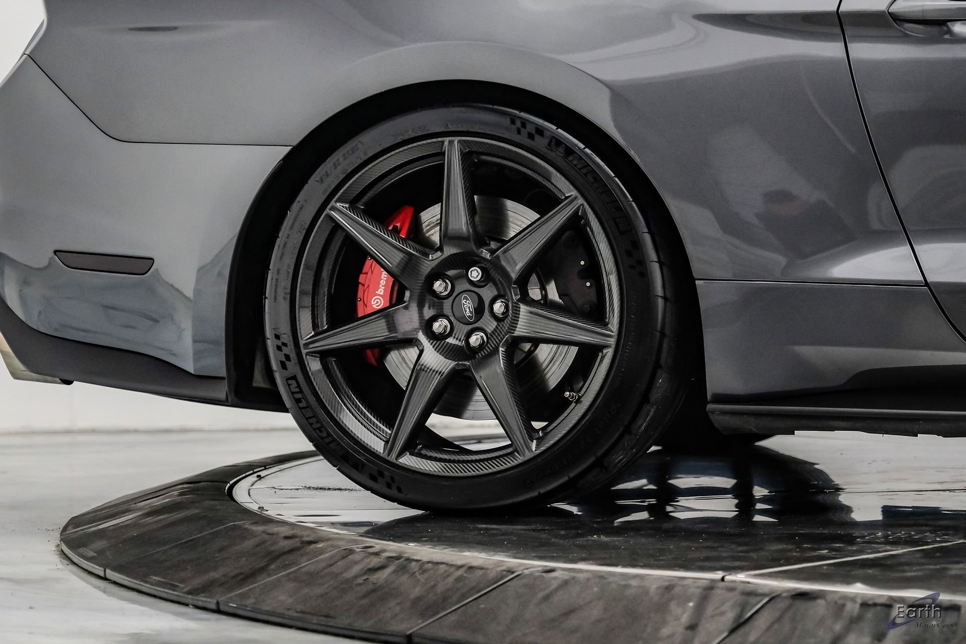 Used 2021 Ford Mustang Shelby GT500 w/ Carbon Fiber Track Pack RWD image 96