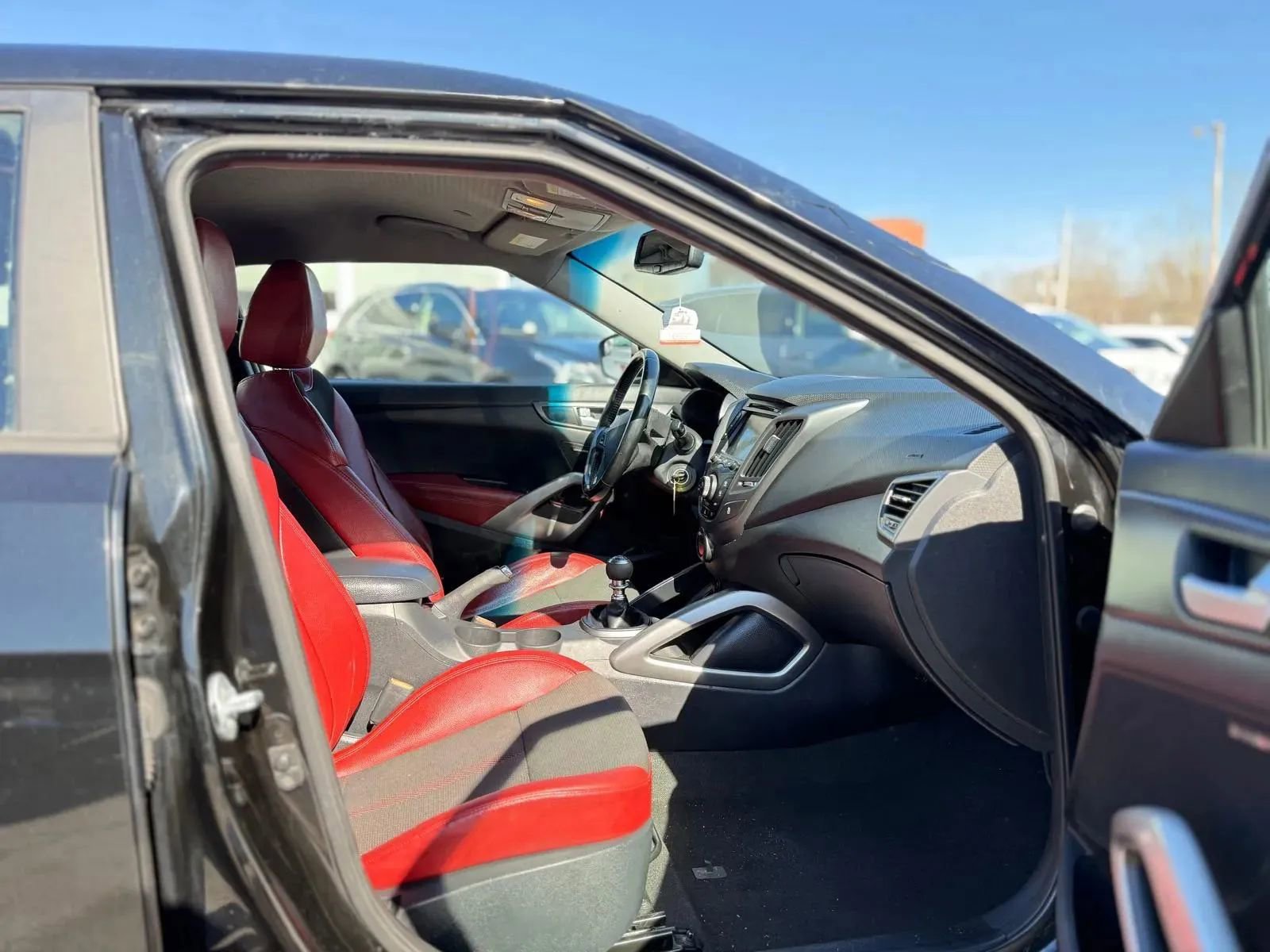 Used 2015 Hyundai Veloster Turbo R-Spec image 10