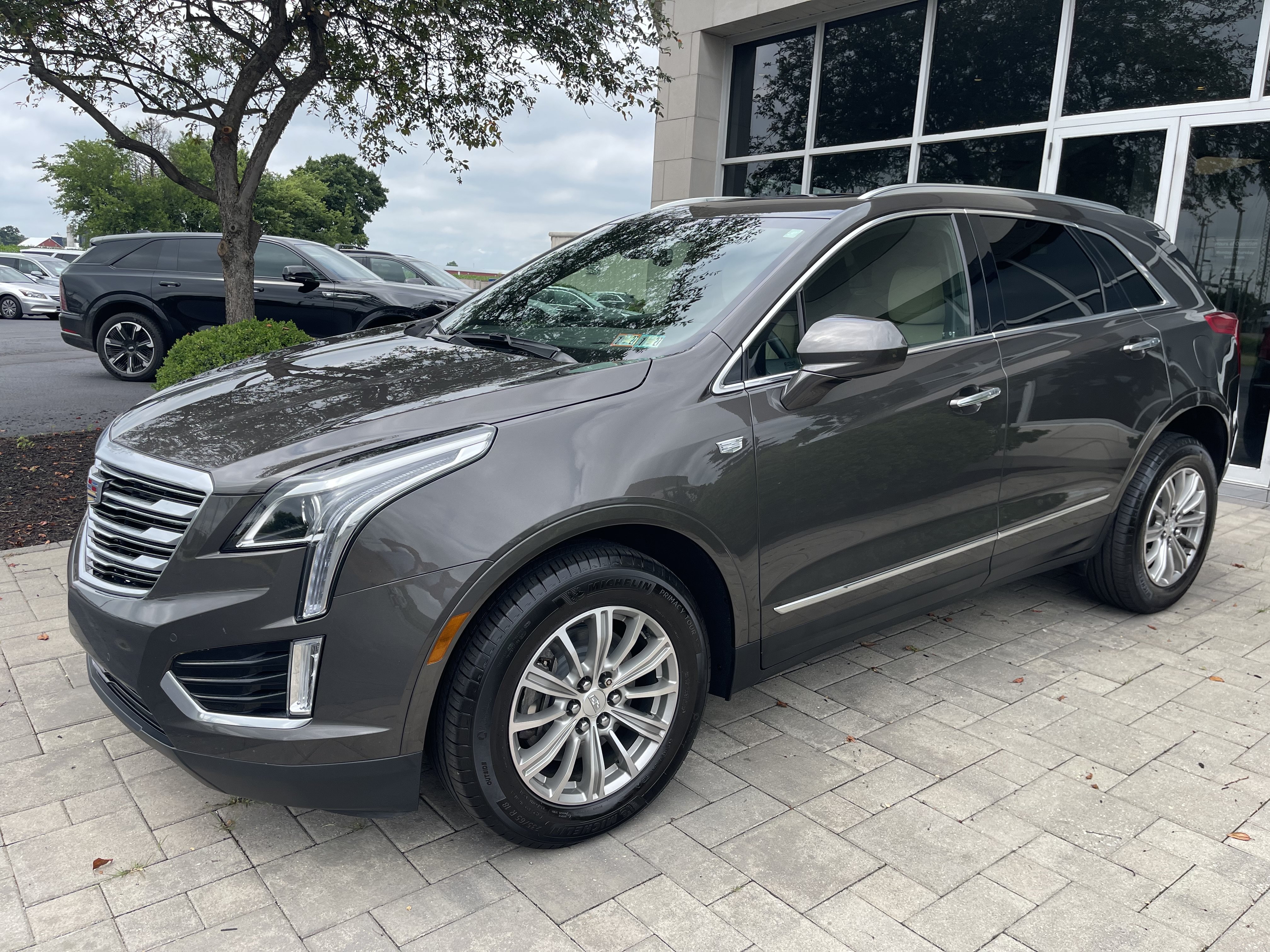 Used 2019 Cadillac XT5 Luxury AWD/4WD image 4