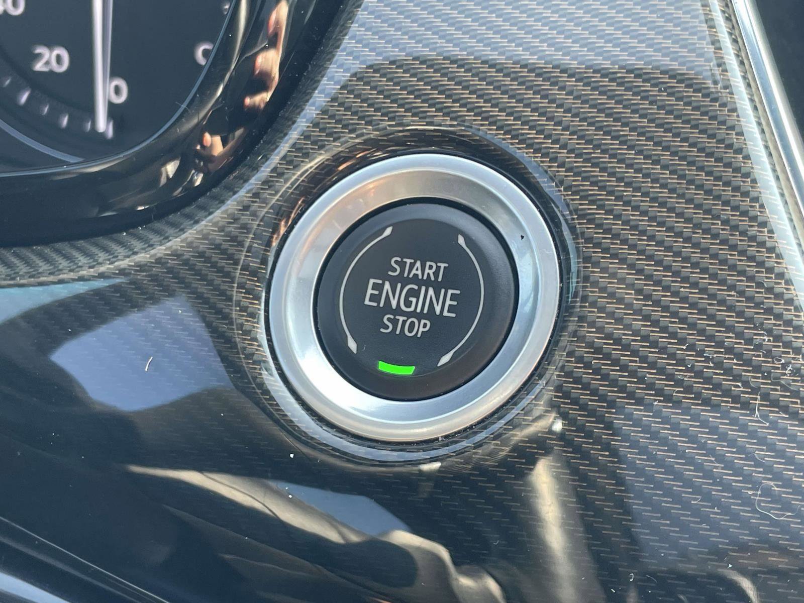 Certified 2023 Cadillac XT6 Premium Luxury w/ Platinum Package image 6