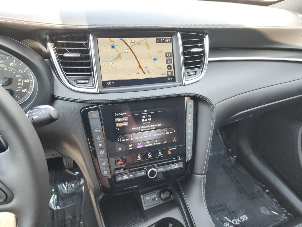 New 2025 INFINITI QX55 Essential image 37