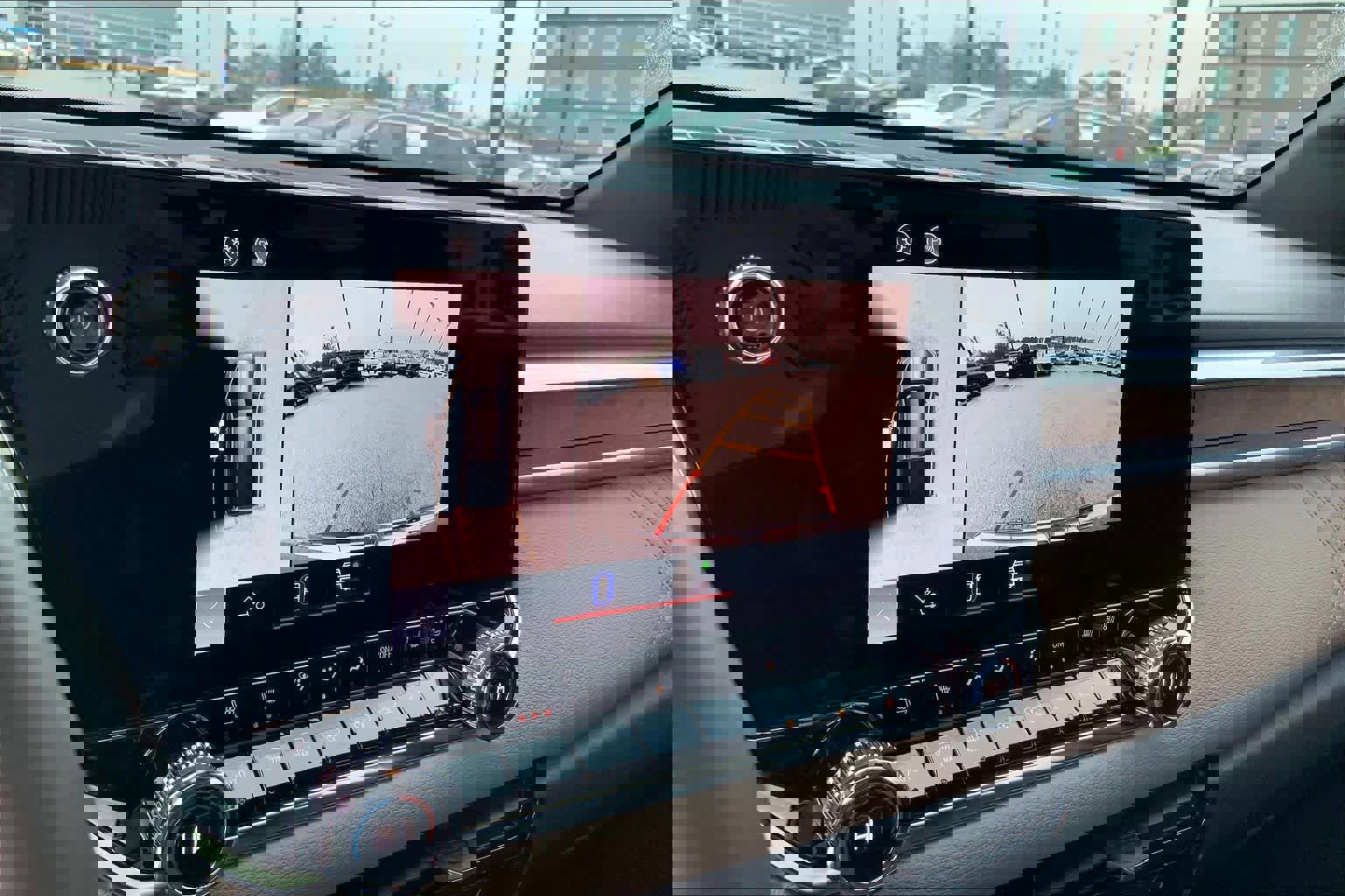 Used 2023 GMC Canyon Denali image 28