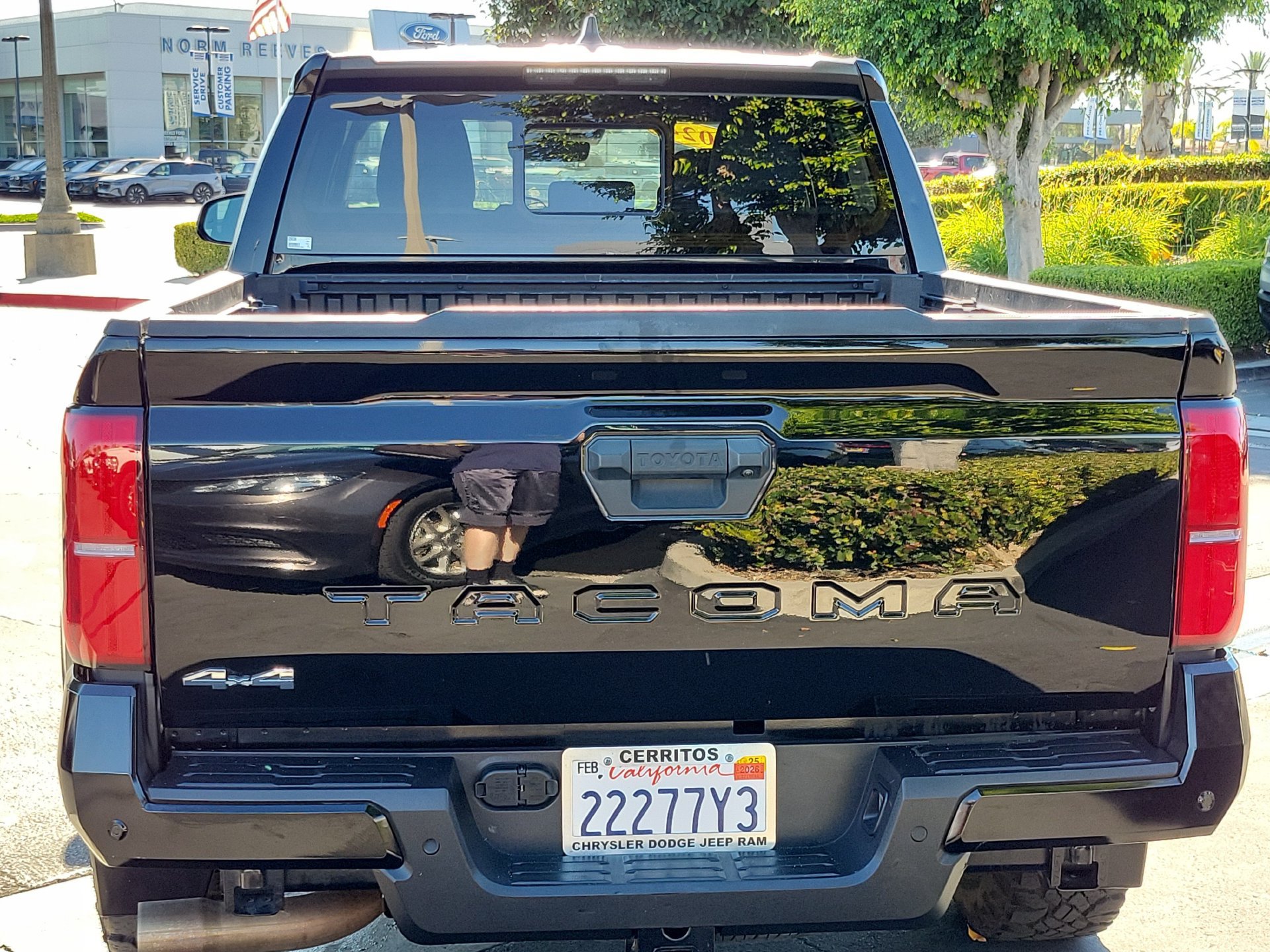 Used 2024 Toyota Tacoma SR5 AWD/4WD image 3