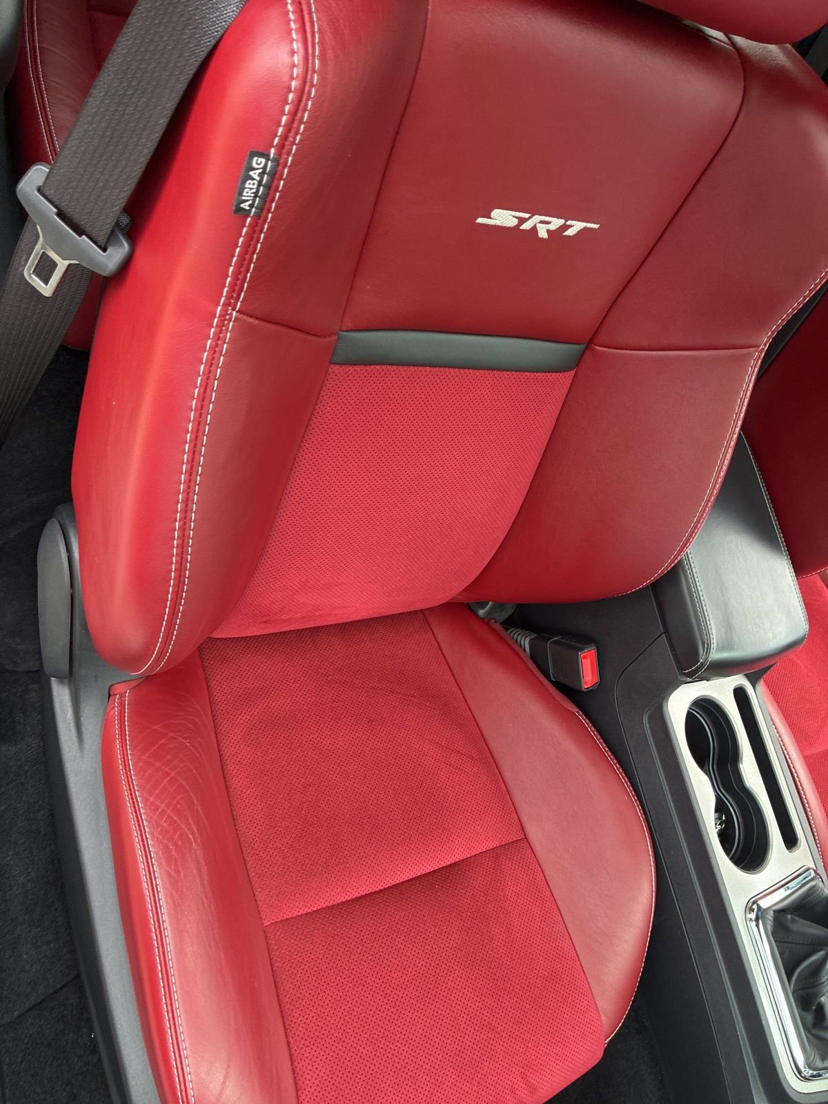 Used 2014 Dodge Challenger SRT8 w/ Harman/Kardon Audio Group image 11