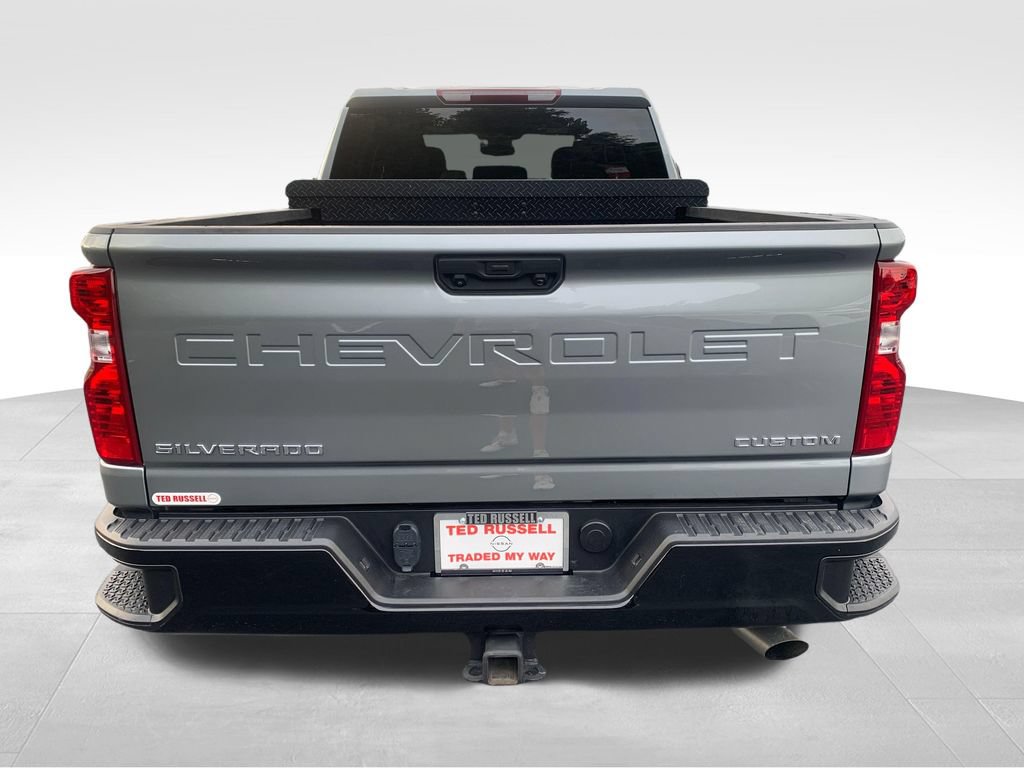Used 2024 Chevrolet Silverado 2500 Custom w/ Custom Convenience Package AWD/4WD image 10