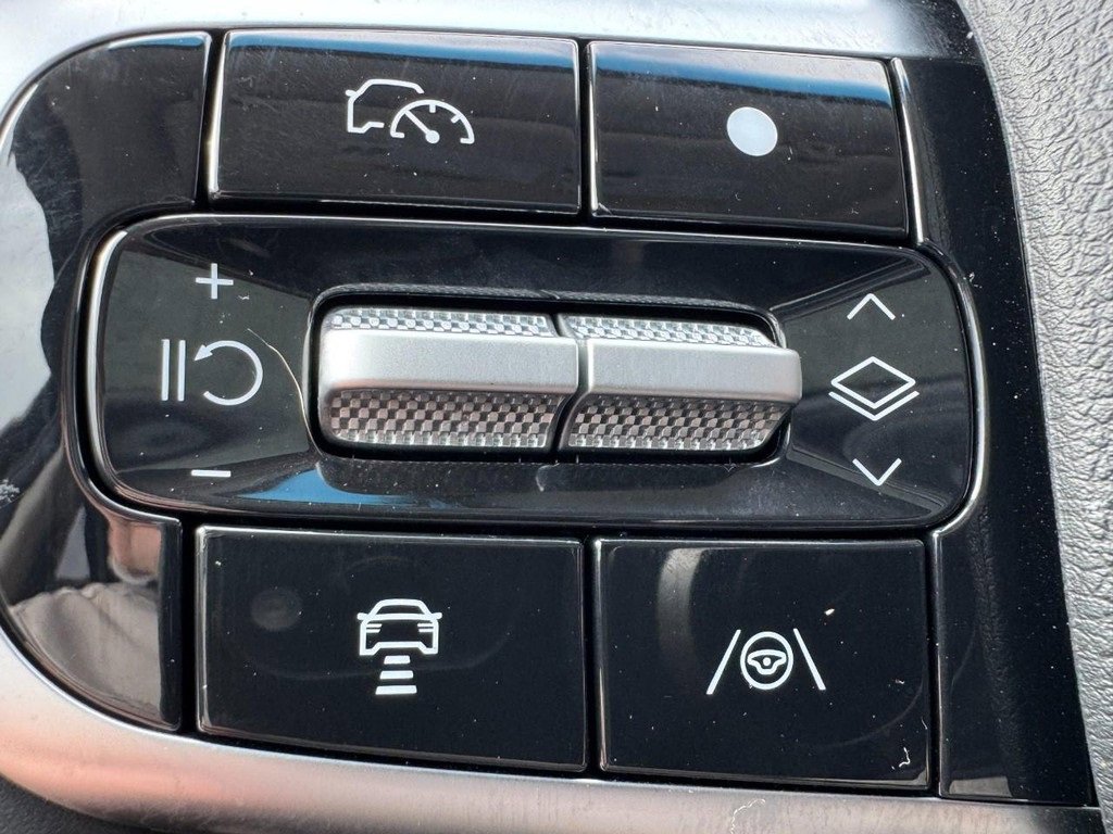 Certified 2025 Genesis GV80 2.5T Prestige image 19