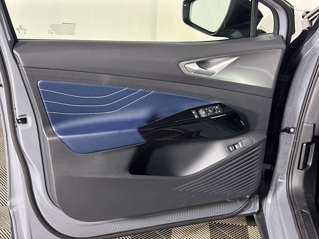 New 2025 Volkswagen ID.4 Pro S Plus image 10