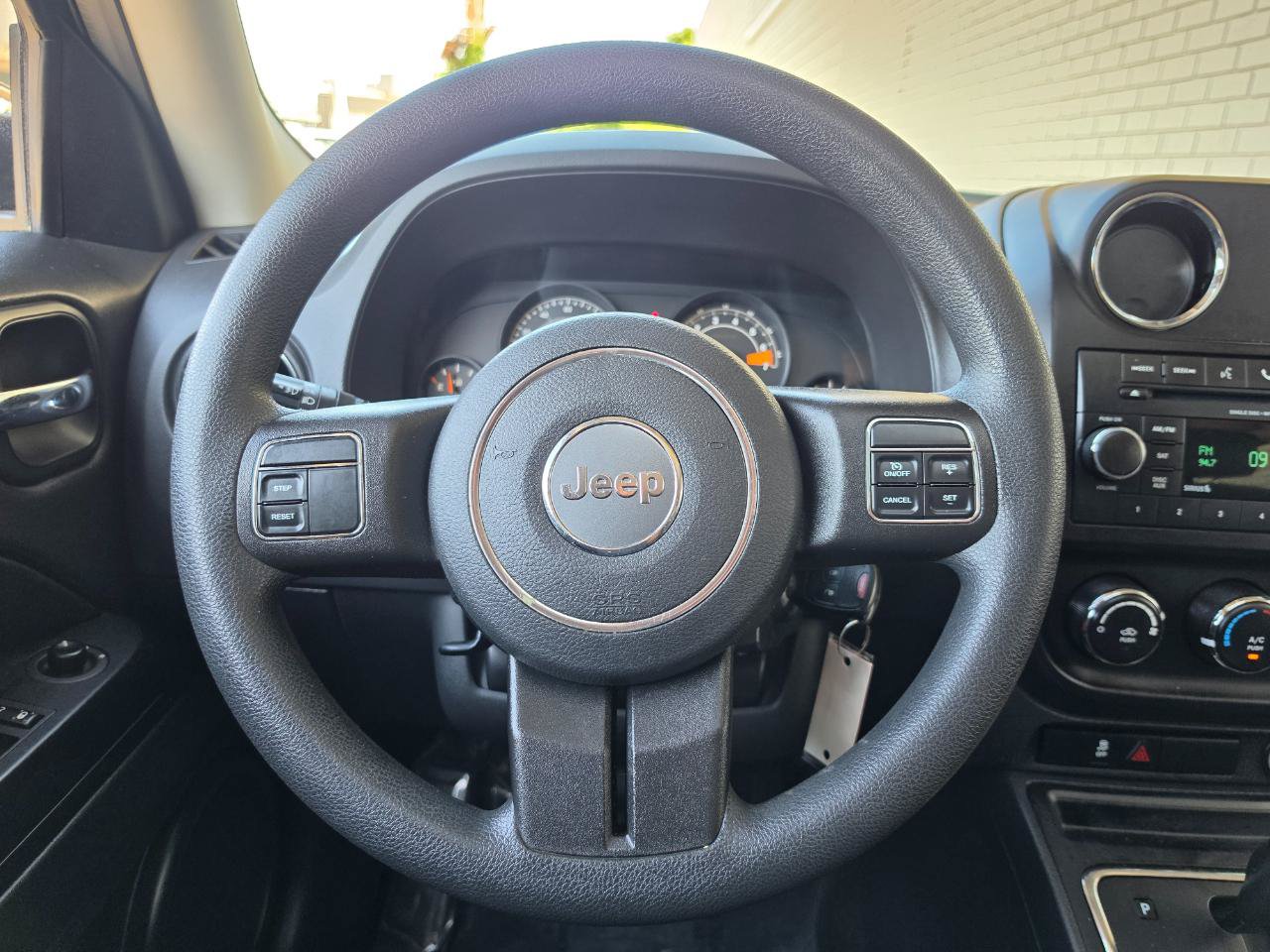 Used 2016 Jeep Patriot Sport w/ Power Value Group AWD/4WD image 18