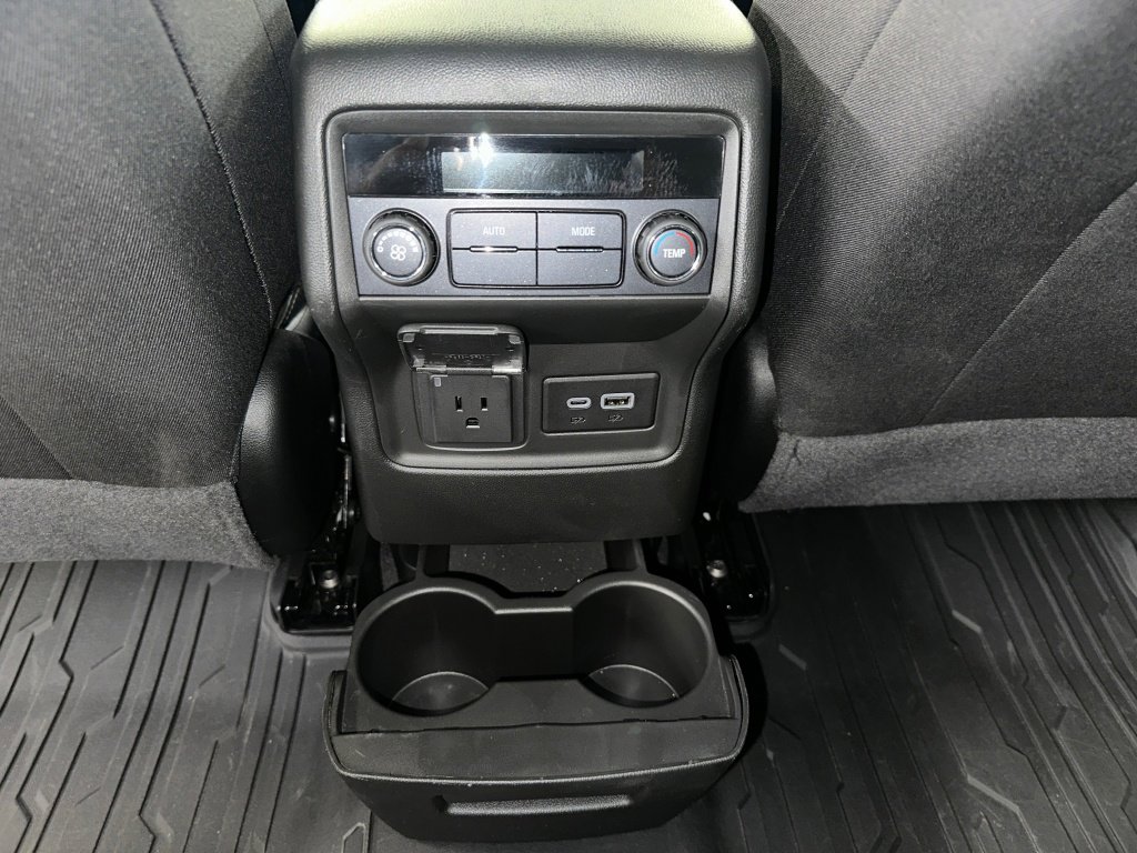 Used 2023 GMC Acadia SLE w/ Driver Convenience Package image 20