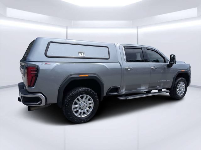 Used 2024 GMC Sierra 2500 SLT w/ SLT Premium Package AWD/4WD image 3