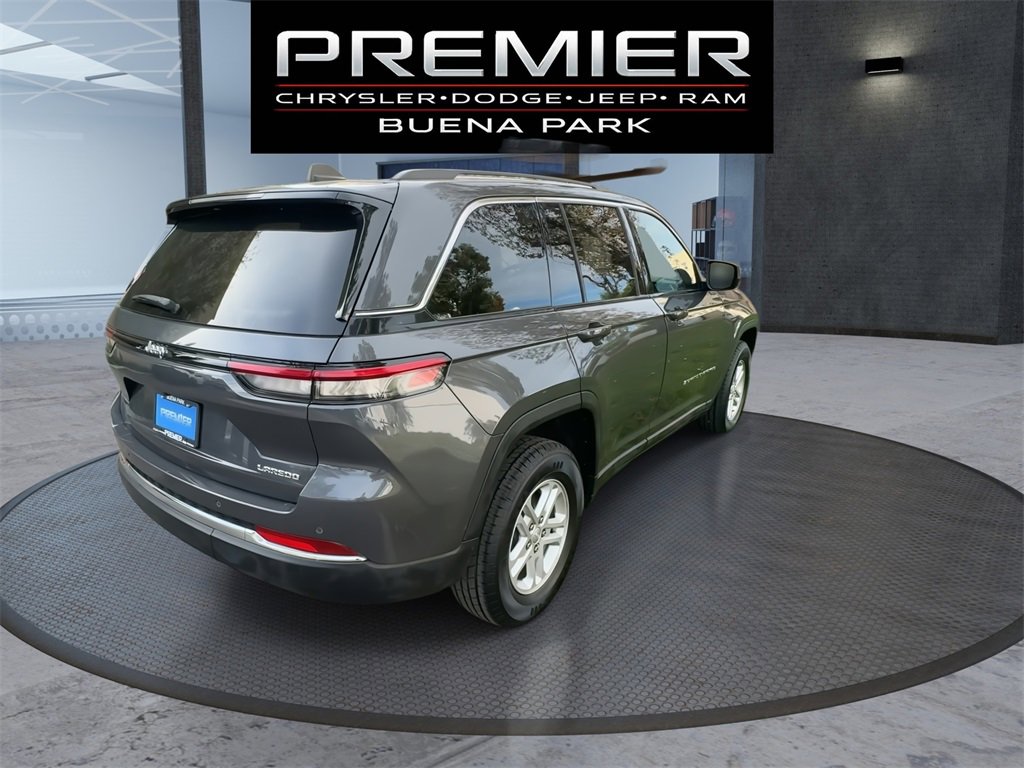 Certified 2024 Jeep Grand Cherokee Laredo image 7