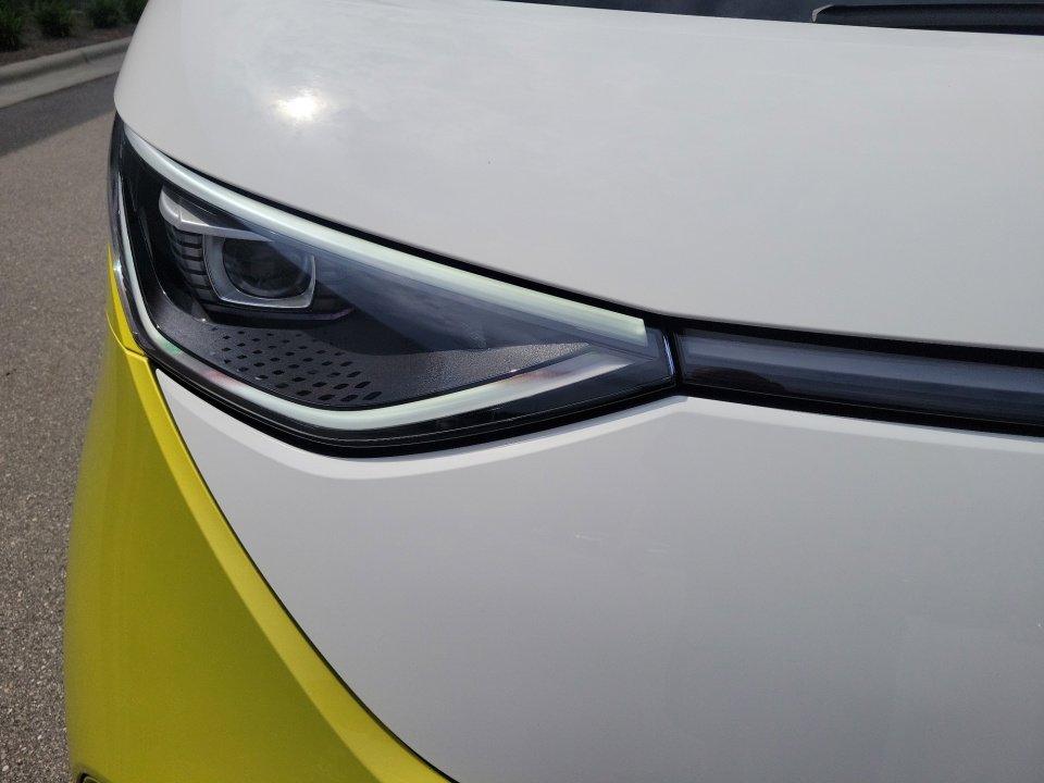 New 2025 Volkswagen ID. Buzz Pro S Plus image 24