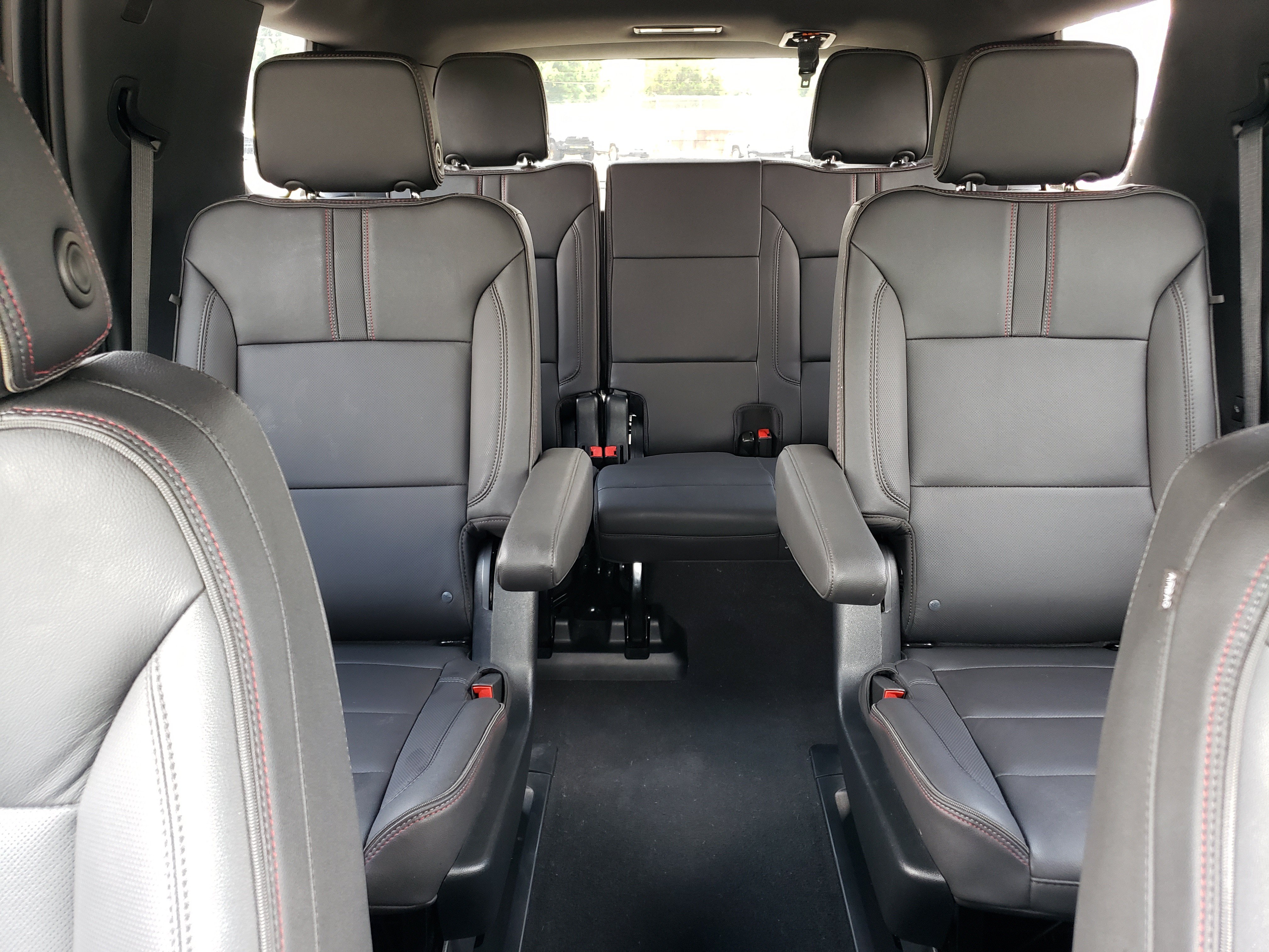 Used 2023 Chevrolet Tahoe RST w/ Luxury Package RWD image 33