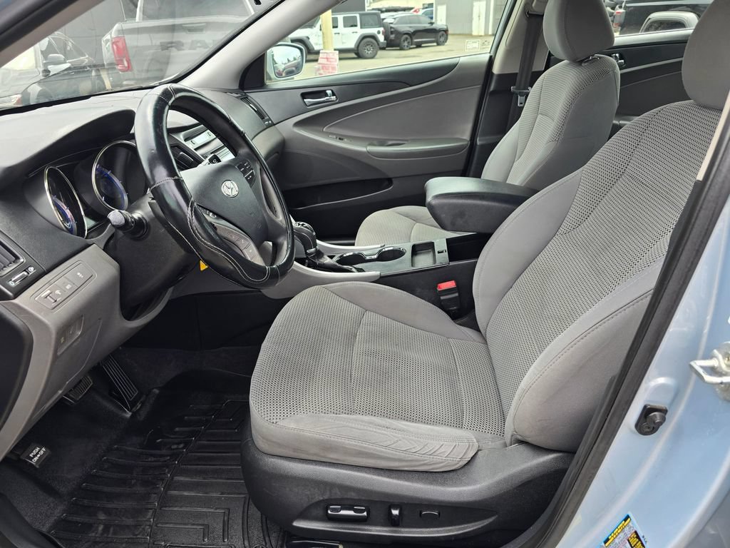 Used 2012 Hyundai Sonata GLS w/ Popular Equipment Pkg FWD image 16