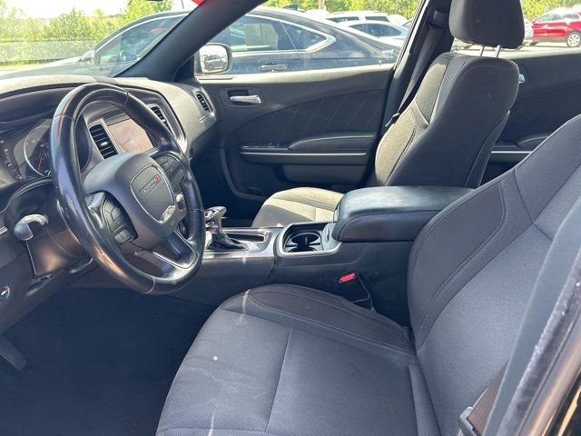 Used 2019 Dodge Charger SXT RWD image 30