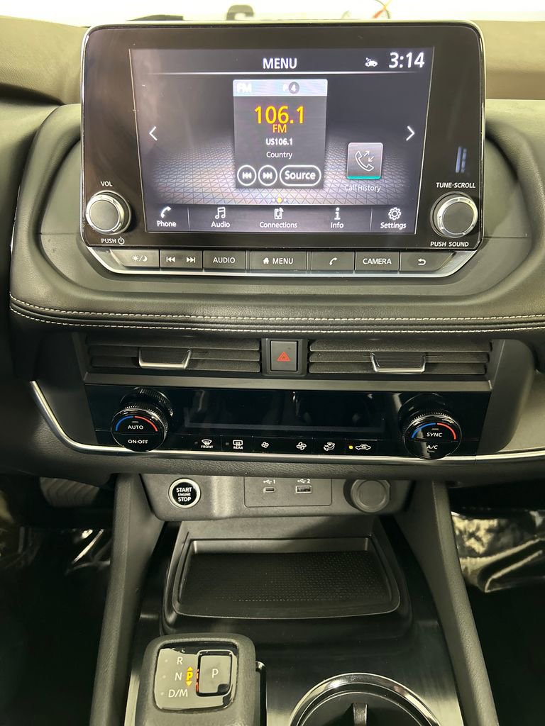 Used 2023 Nissan Rogue SV FWD image 14