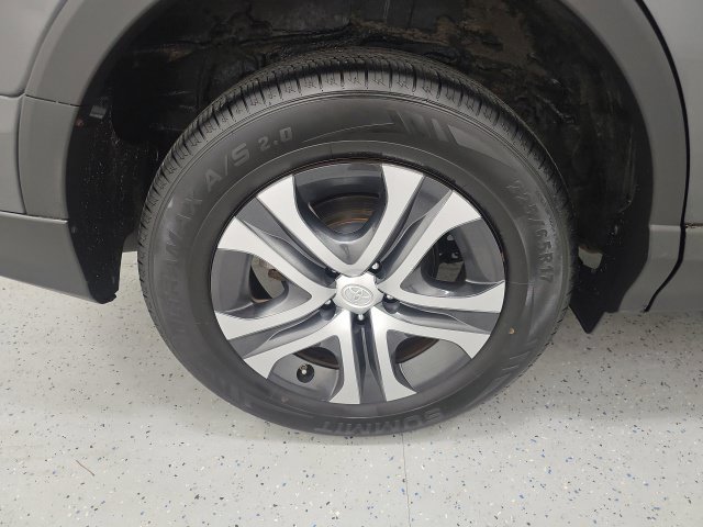 Used 2018 Toyota RAV4 LE w/ All Weather Liner Package AWD/4WD image 7