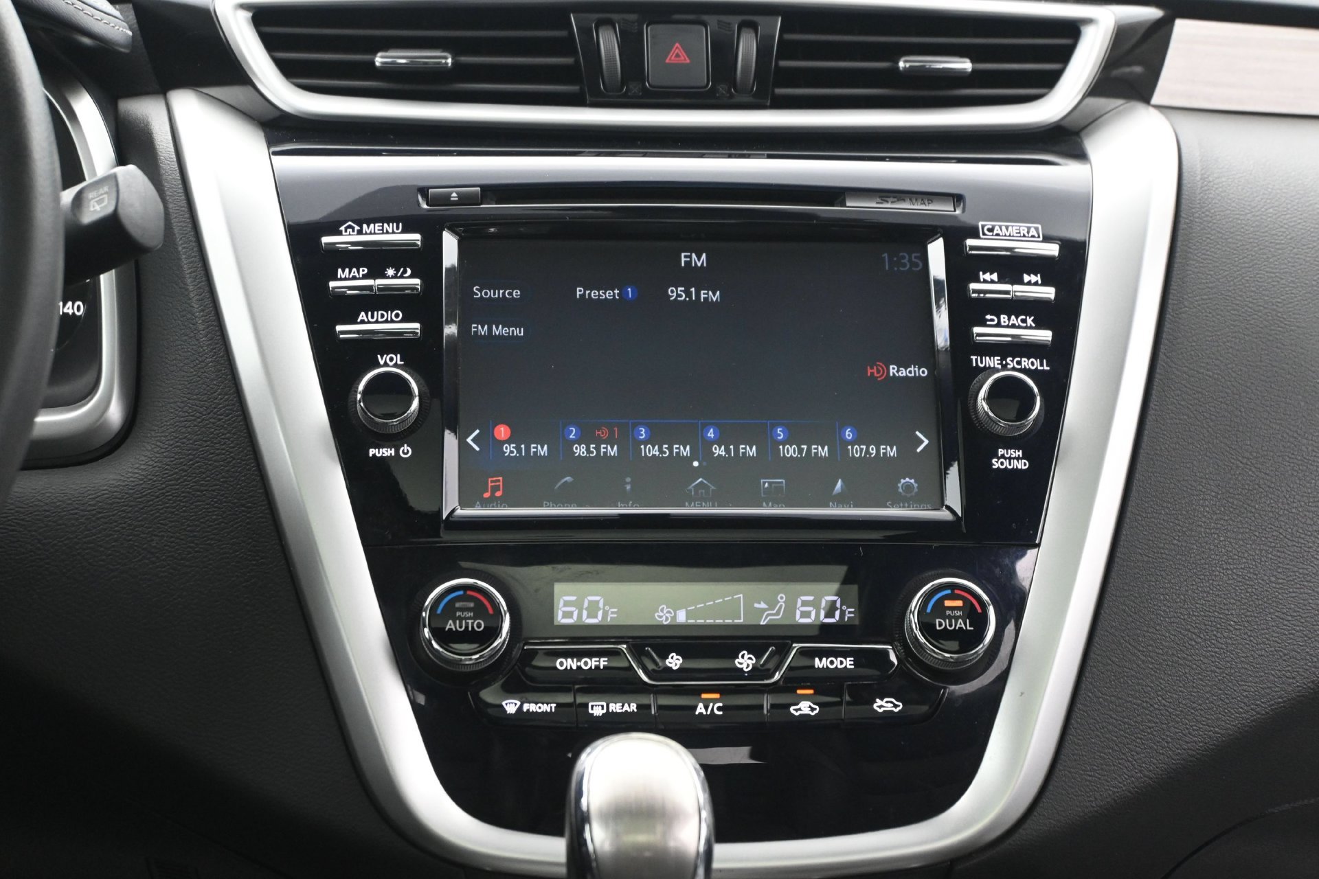 Used 2015 Nissan Murano Platinum w/ Platinum Technology Package AWD/4WD image 20