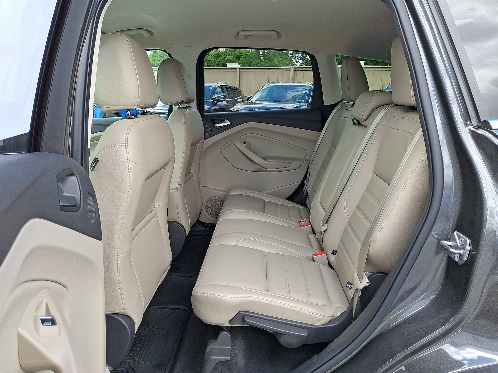 Used 2017 Ford Escape Titanium AWD/4WD image 11