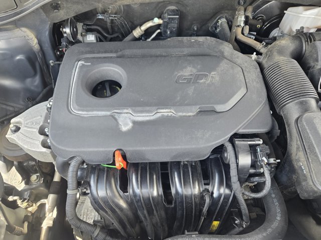 Used 2018 Hyundai Santa Fe Sport w/ 2.4L Value Package 02 FWD image 29