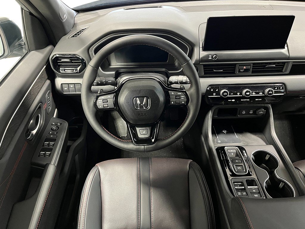 New 2026 Honda Pilot Black Edition image 9