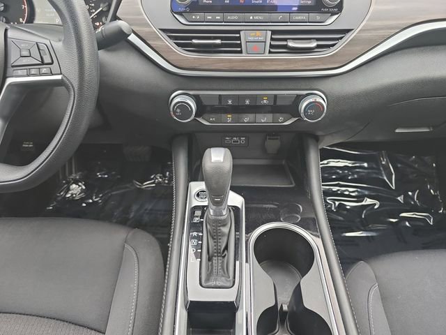 Used 2023 Nissan Altima 2.5 SV FWD image 3