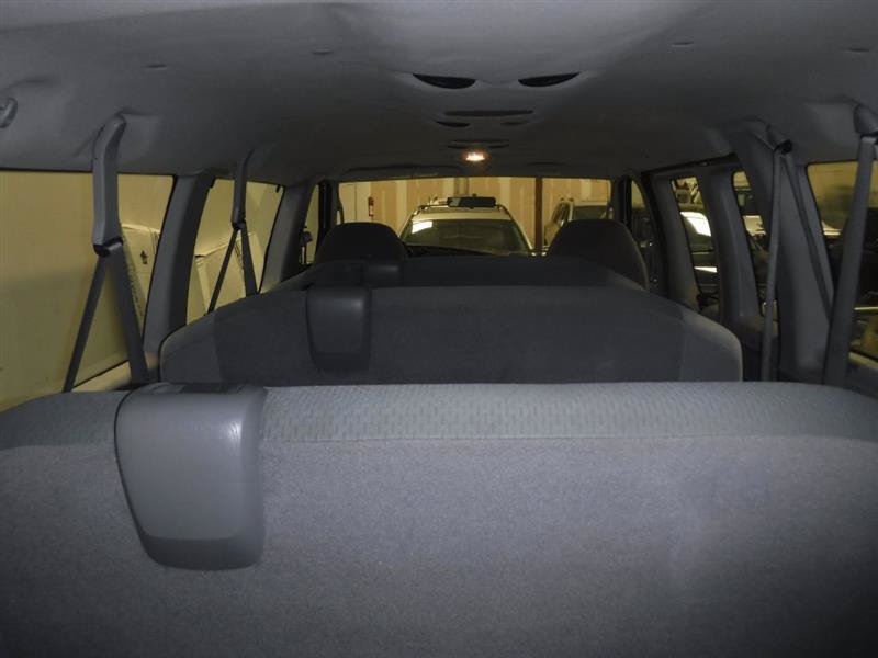 Used 2008 Ford E-350 and Econoline 350 XLT RWD image 37