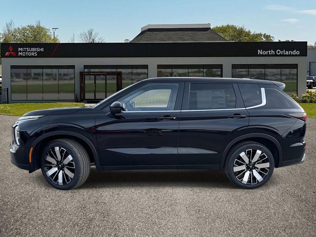 New 2026 Mitsubishi Outlander SE image 3