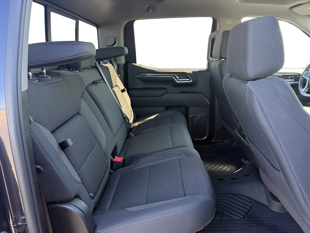 Used 2024 Chevrolet Silverado 1500 LT Trail Boss w/ Convenience Package II image 18