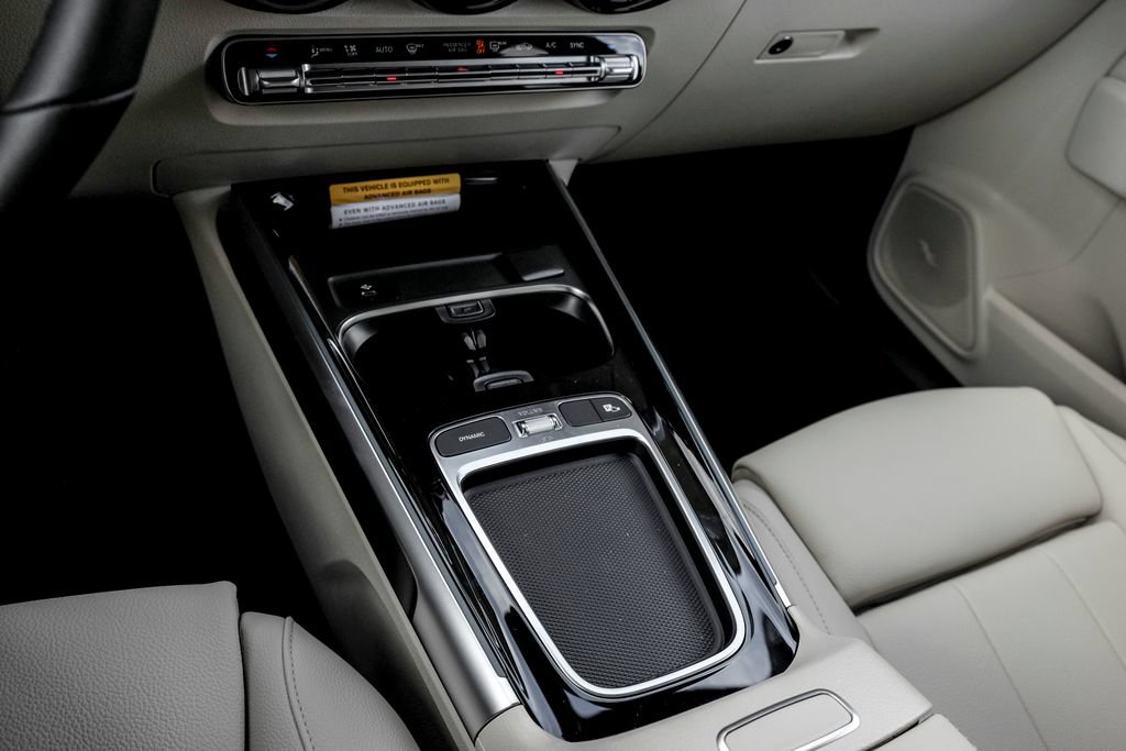 New 2026 Mercedes-Benz GLB 250 4MATIC image 15