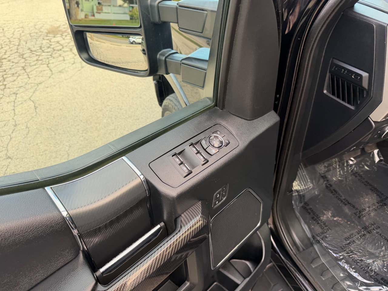 Used 2020 Ford F150 Lariat w/ Equipment Group 502A Luxury image 10