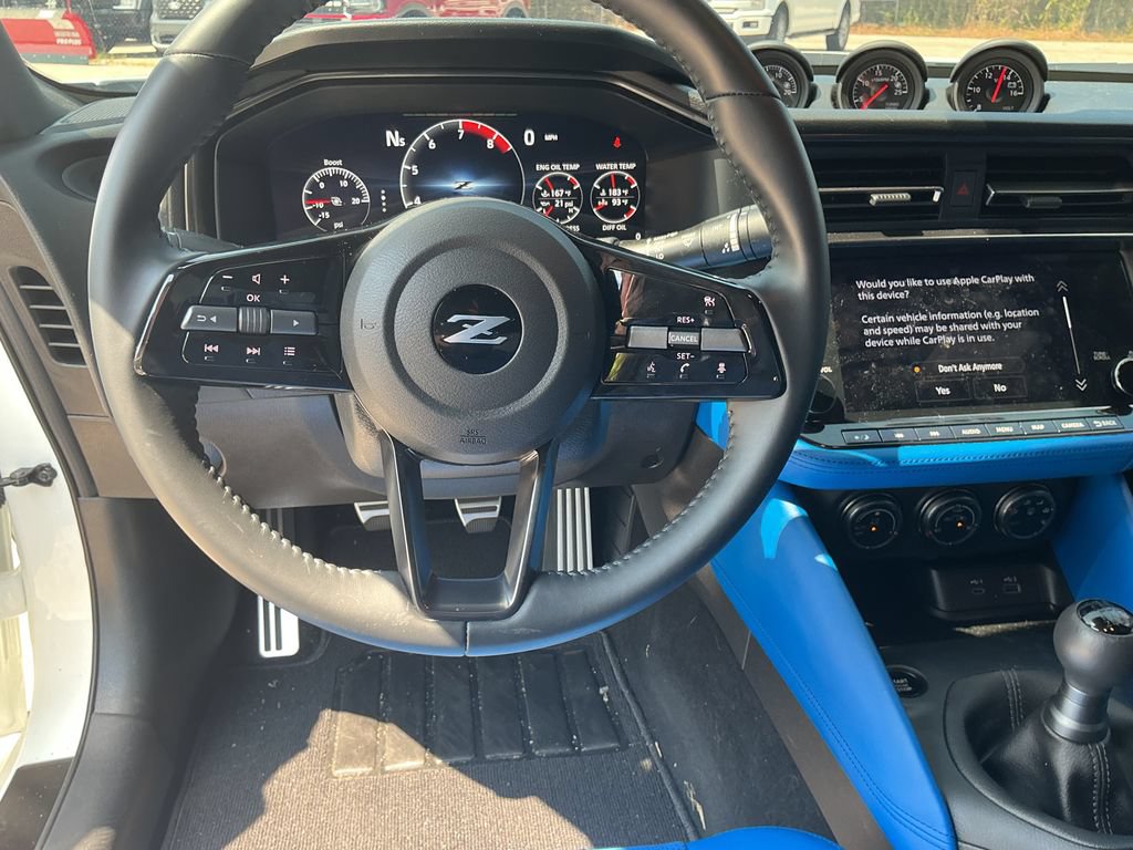 Used 2024 Nissan Z Performance w/ Floor Mat Package RWD image 9