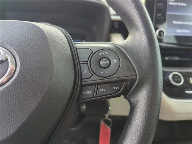 Used 2022 Toyota Corolla LE FWD image 16