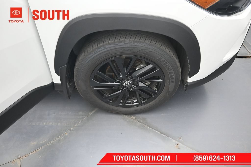 Used 2026 Toyota Corolla Cross AWD Hybrid w/ Convenience Package image 37