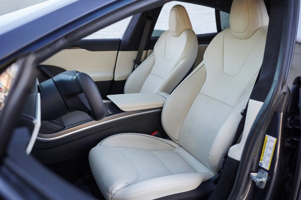 Used 2021 Tesla Model S Plaid image 22
