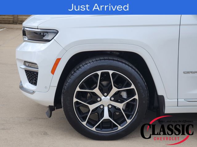 Used 2024 Jeep Grand Cherokee Summit AWD/4WD image 18