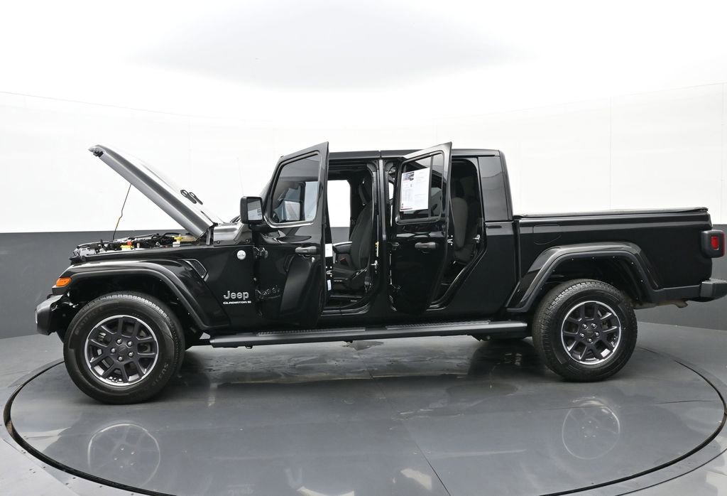 Used 2023 Jeep Gladiator Overland image 47