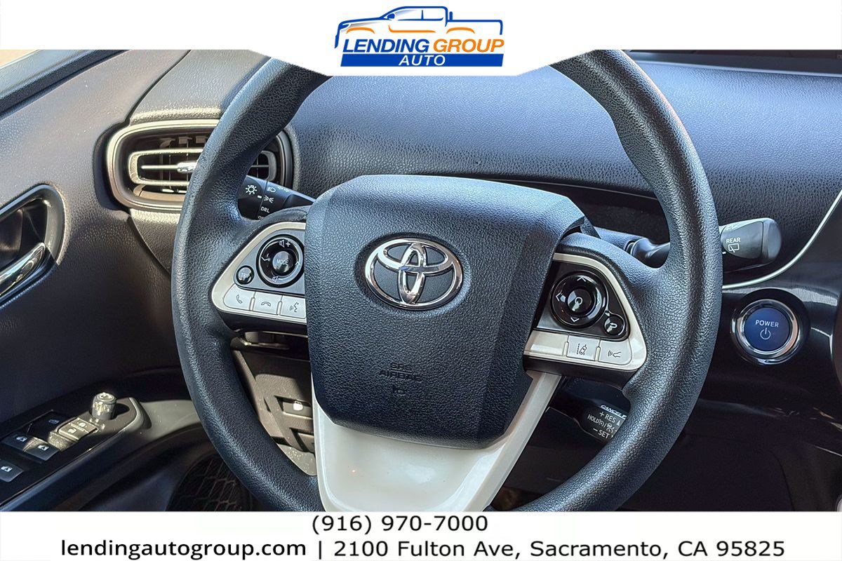 Used 2017 Toyota Prius Two w/ Prius Two Safety Plus Package FWD image 14