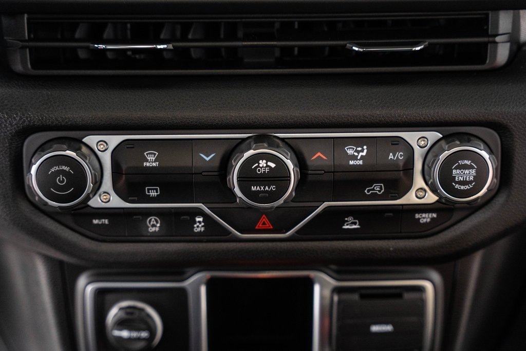 Used 2024 Jeep Wrangler Sport image 34